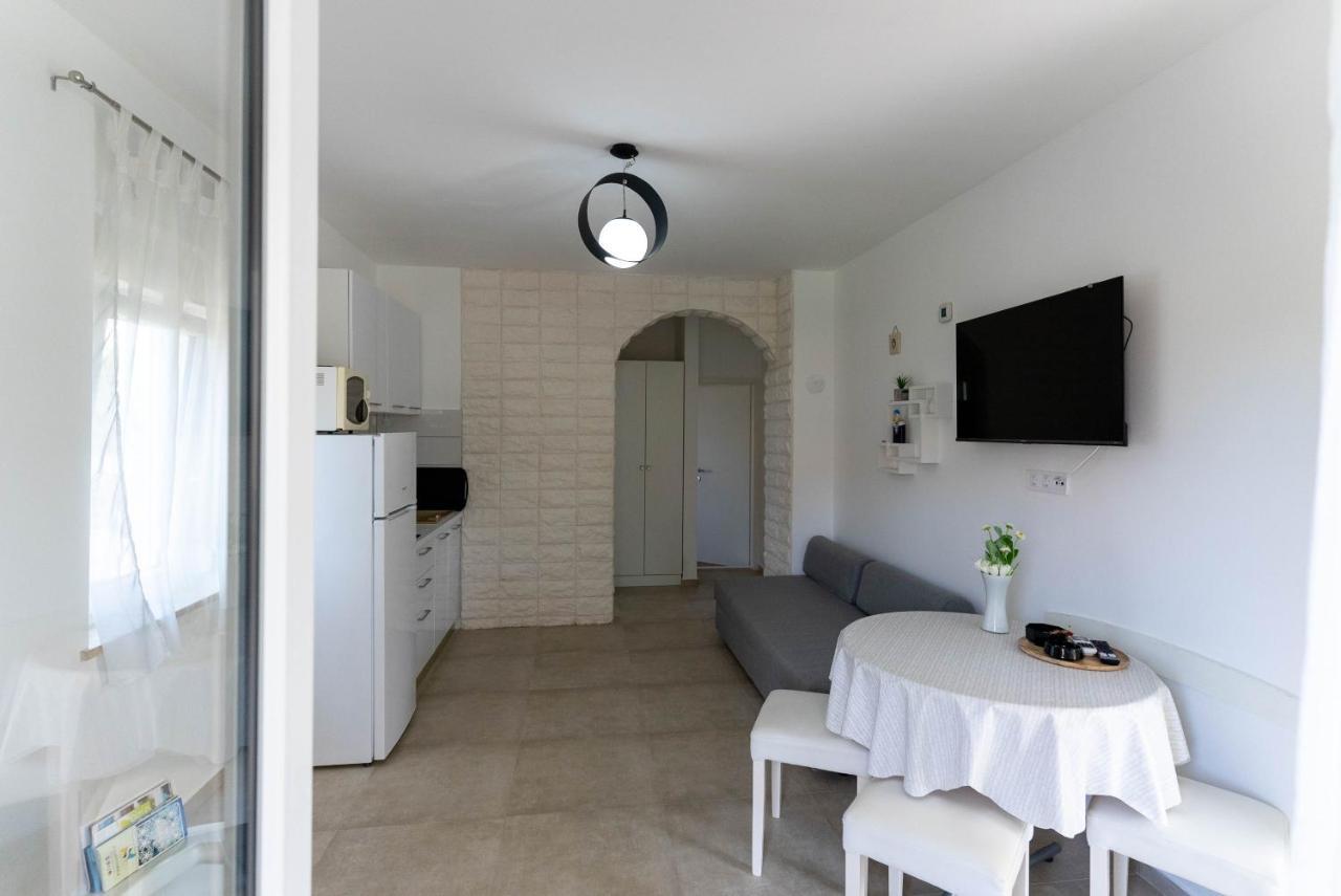 Briuni Riviera Apartment Пула Екстер'єр фото