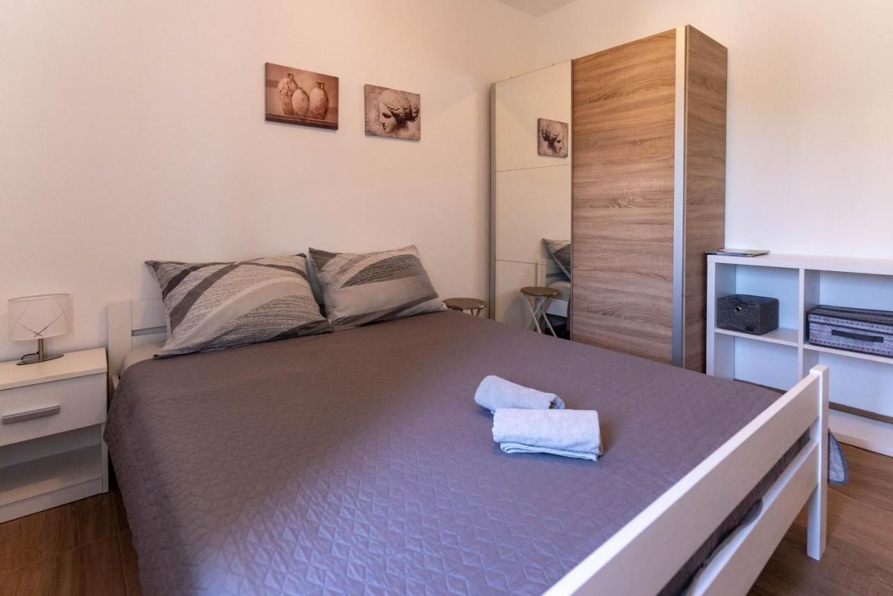 Briuni Riviera Apartment Пула Екстер'єр фото